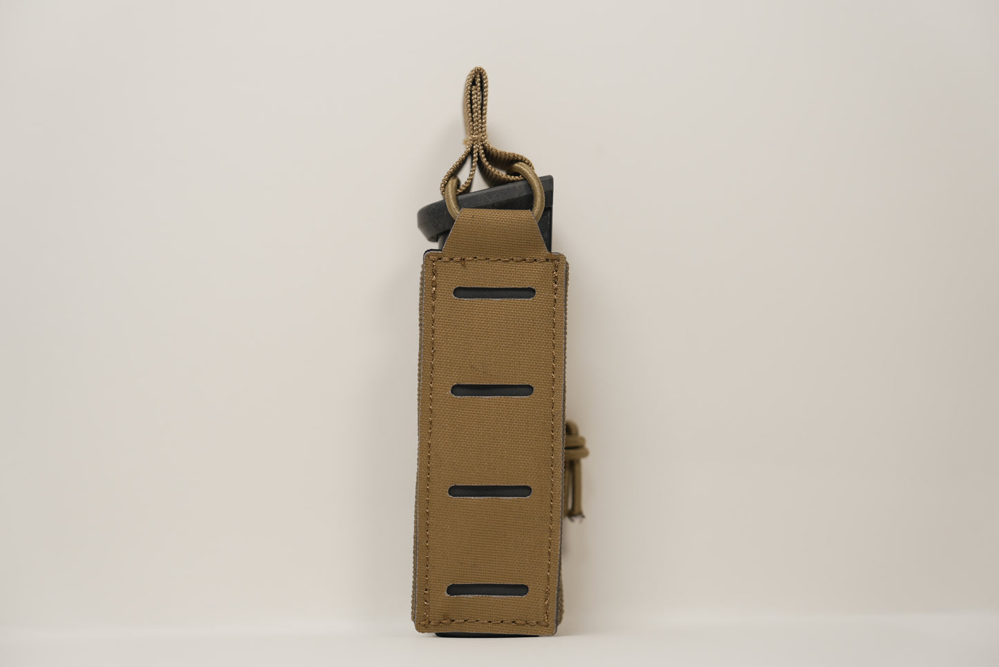 FUNDA PARA CARGADOR DE CORTA
