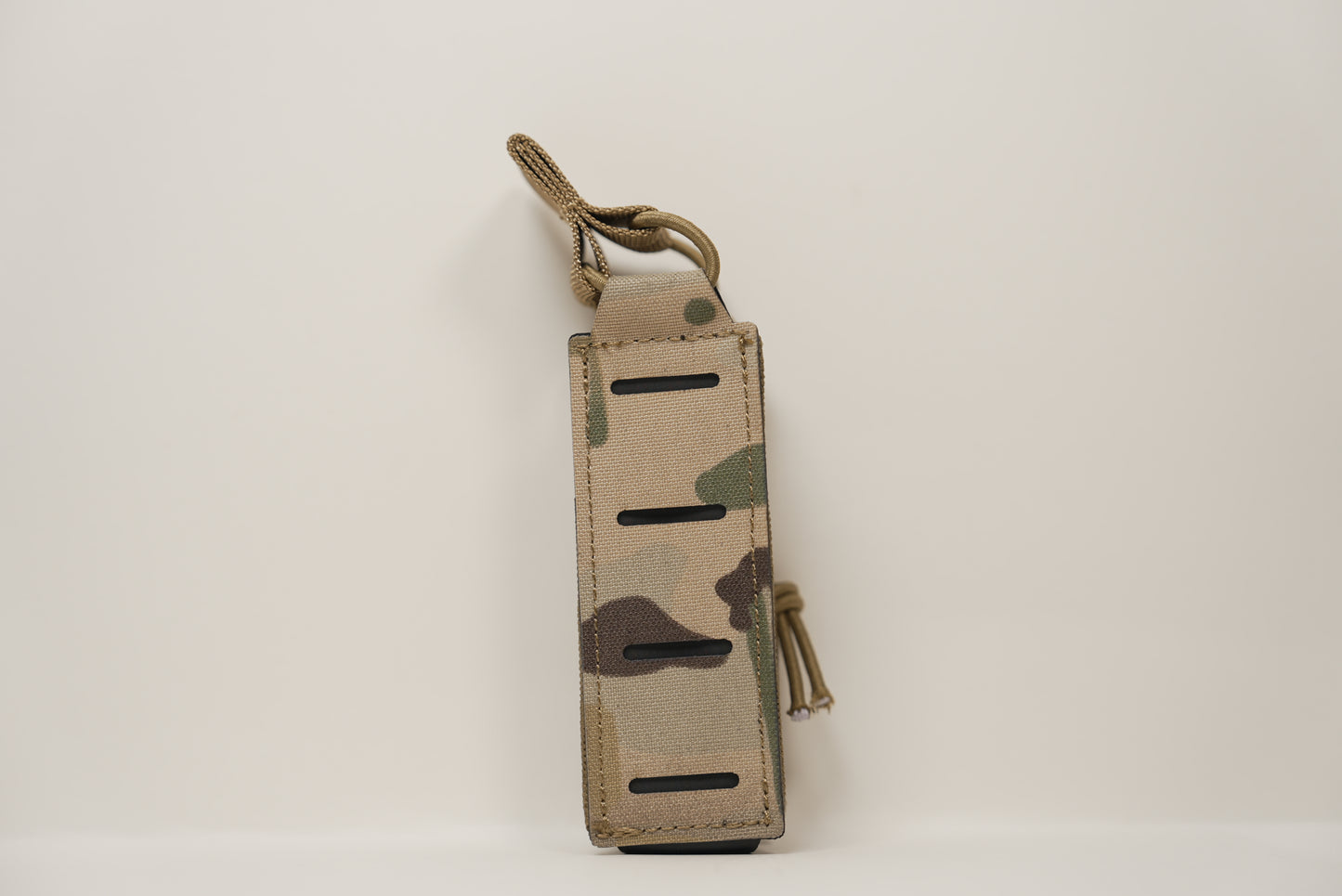 FUNDA PARA CARGADOR DE CORTA