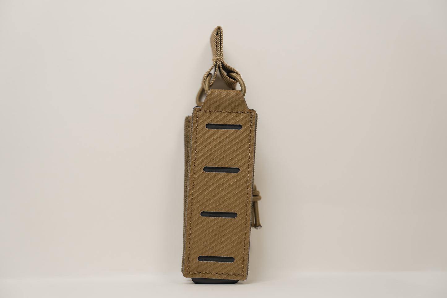 FUNDA PARA CARGADOR DE CORTA